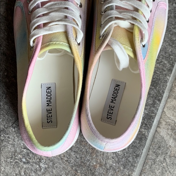 Steve Madden Bobbi 30 Platform Sneakers - Picture 5 of 7